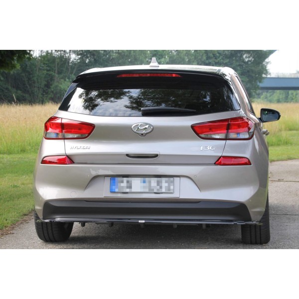 Diffuseur pare-choc arrière (barres verticales) Hyundai I30 Mk3