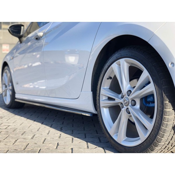 Extensions bas de caisse Opel Opc K-Line