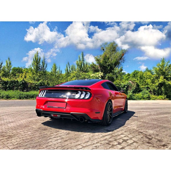 Extensions Bas De Caisse Mustang Mk6 Facelift